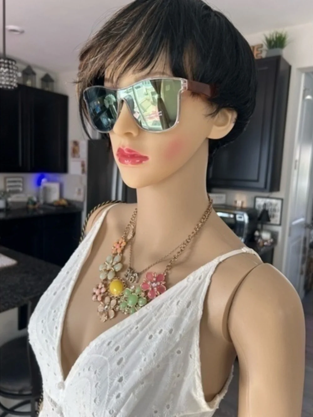 🌸 Mirrored Lens Fashion Sunglasses